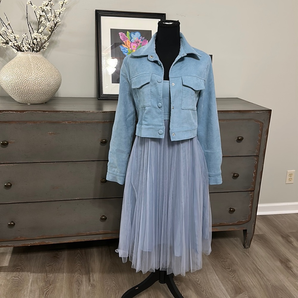 Blue party dress 💙